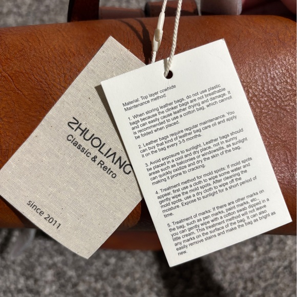 Elegant Brown Leather Backpack - Picture 5 of 6